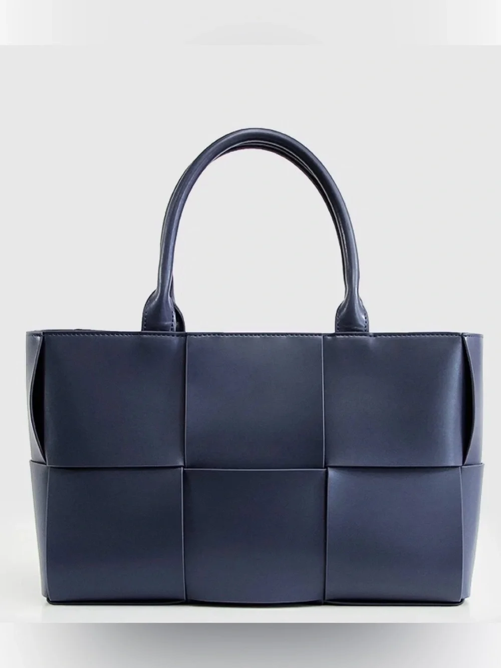 NWT, Belle & Bloom Long Way Home Woven Navy Large Leather Tote, Removable Strap